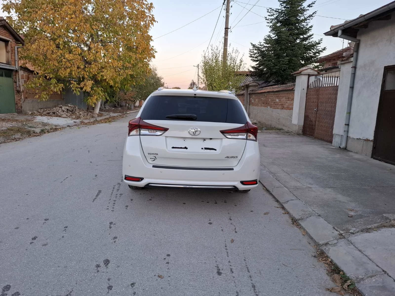 Toyota Auris  - изображение 4