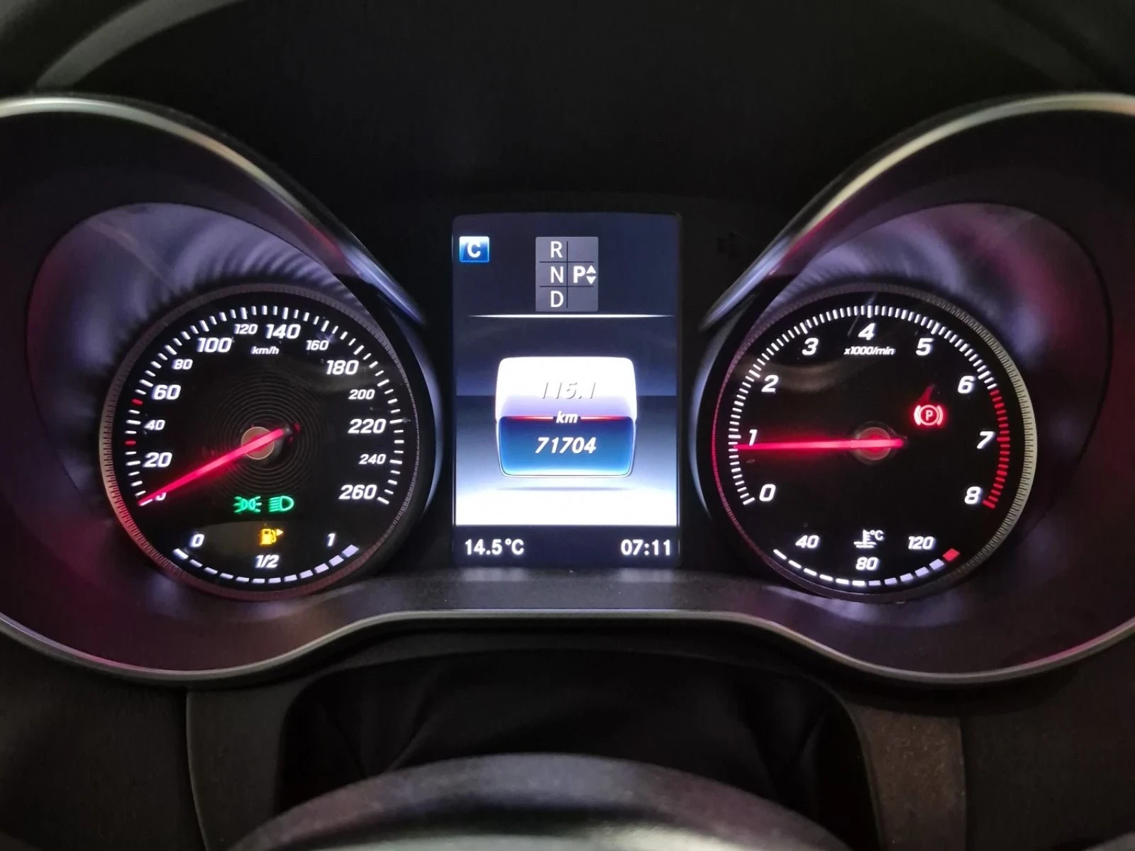 Mercedes-Benz C 300 AMG-pkg* 4M* Пано* Подгрев - изображение 7