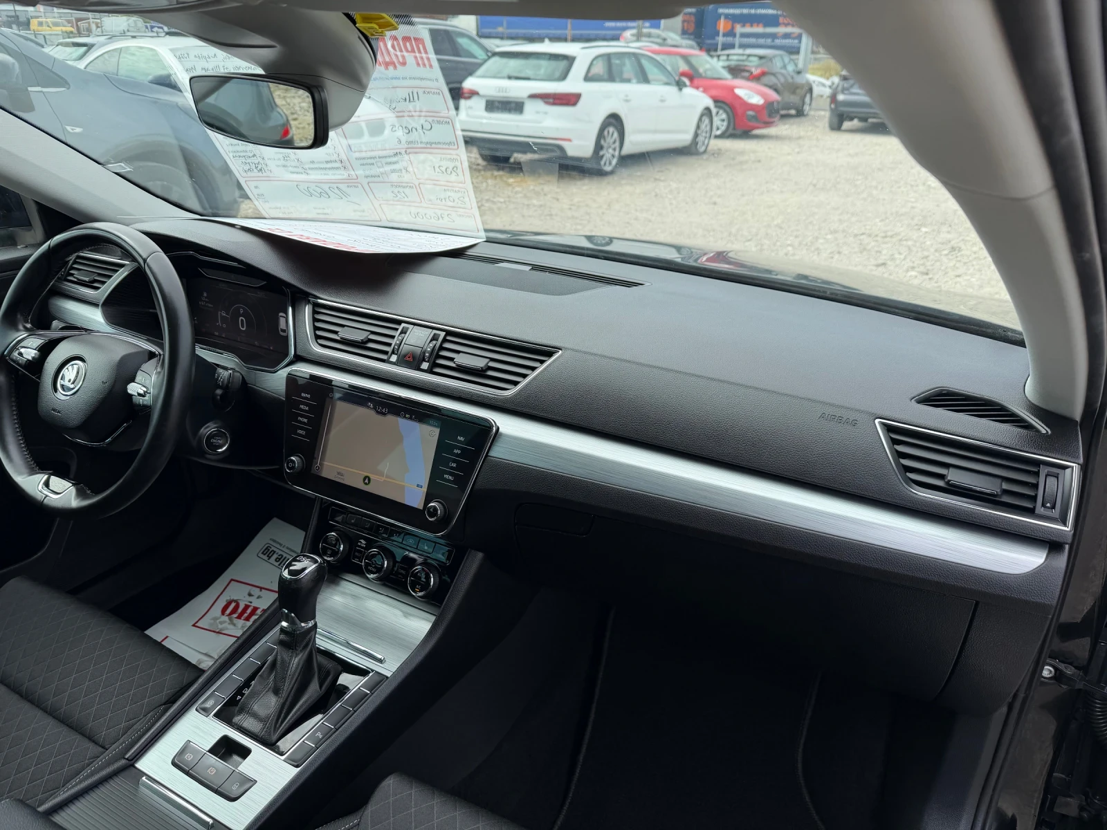 Skoda Superb 2.0 TDI, снимка 13 - Автомобили и джипове - 52723512