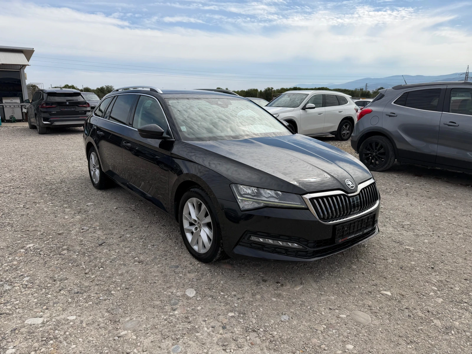 Skoda Superb 2.0 TDI, снимка 3 - Автомобили и джипове - 52723512