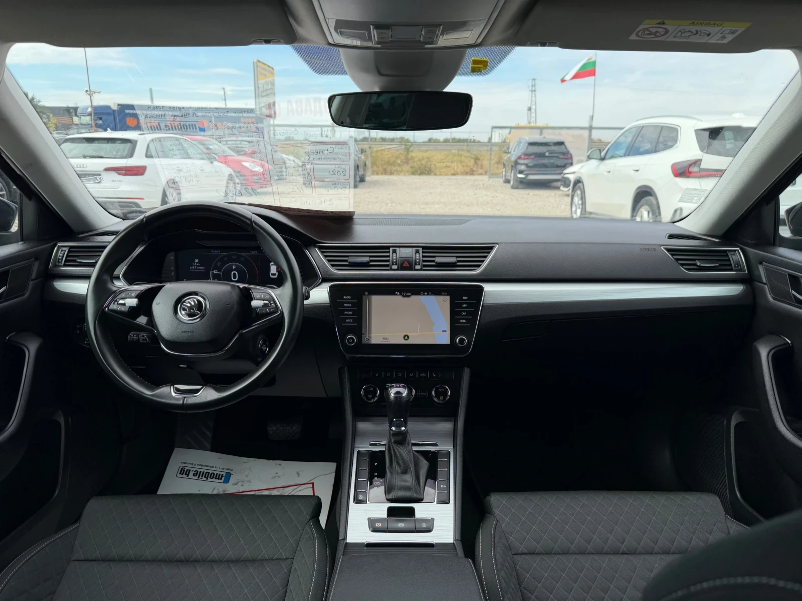 Skoda Superb 2.0 TDI, снимка 15 - Автомобили и джипове - 52723512