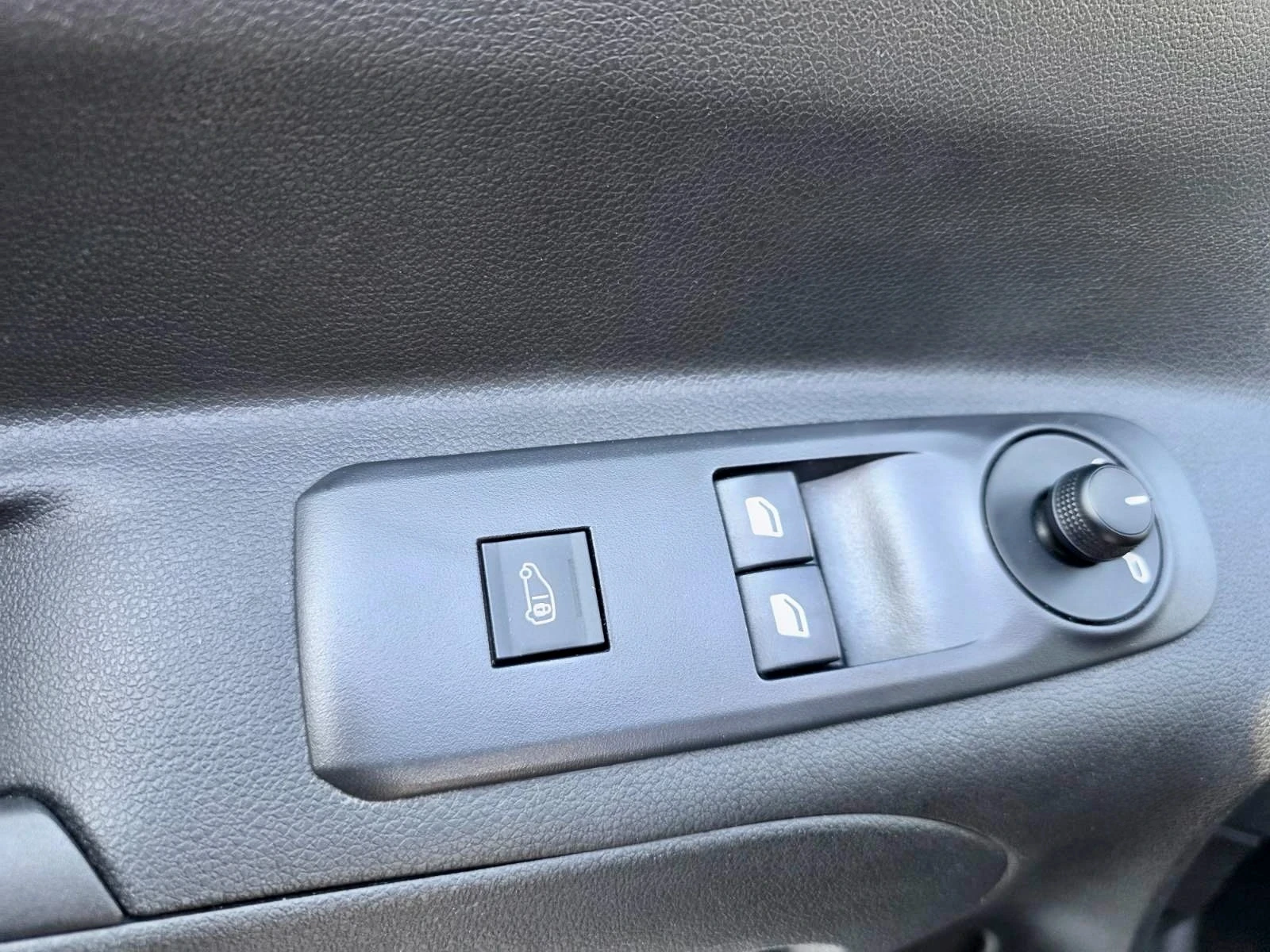 Citroen Berlingo ELECTRIC 50kW, снимка 15 - Автомобили и джипове - 54296581