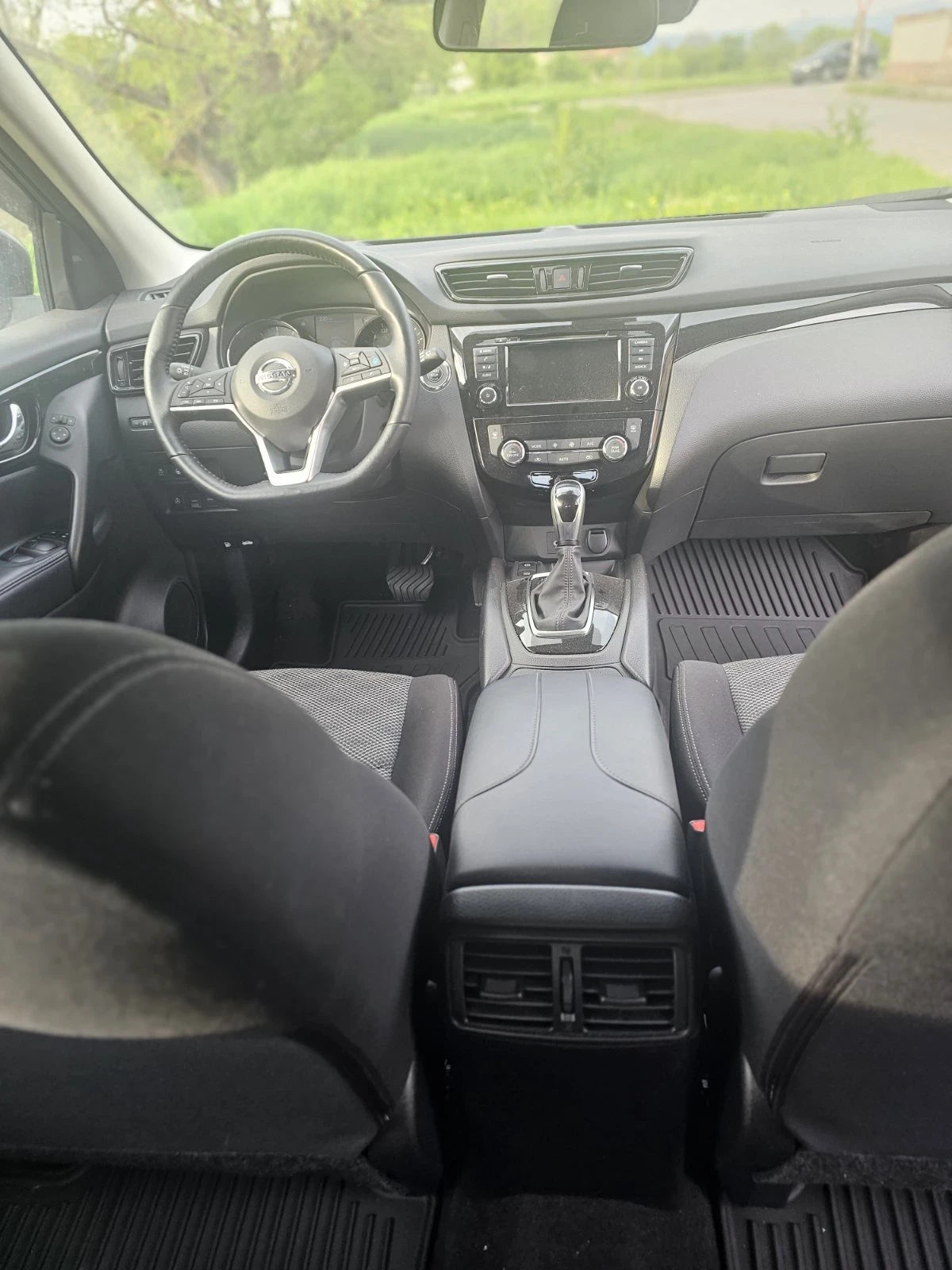 Nissan Qashqai 2.0 бензин , снимка 5 - Автомобили и джипове - 54436440
