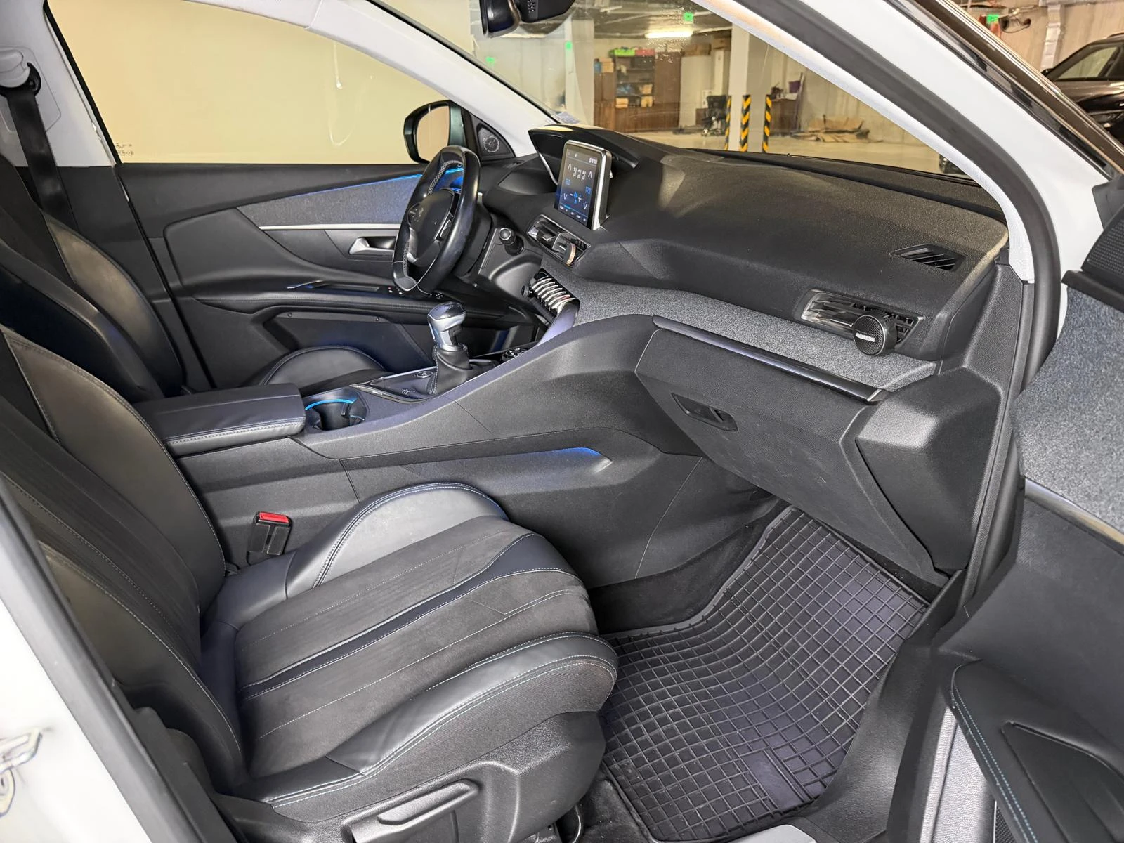 Peugeot 3008 CROSSWAY* 1.2 PURETECH* LED* 360* , снимка 17 - Автомобили и джипове - 55129855