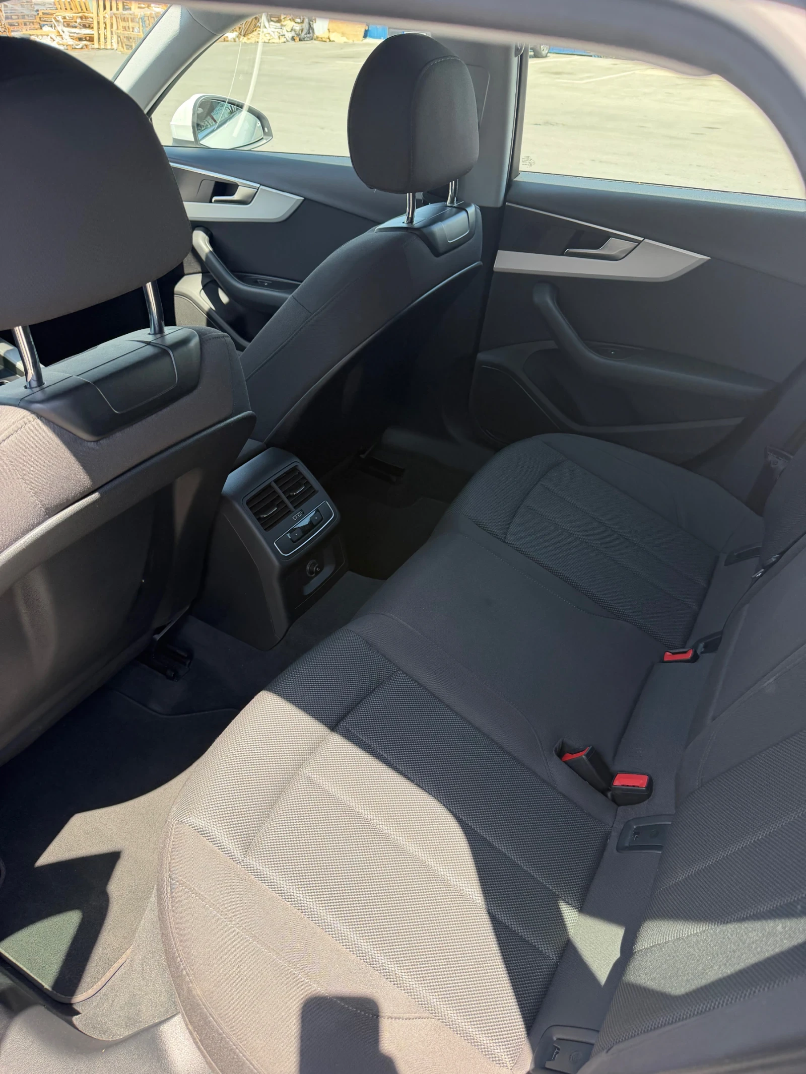 Audi A4 Avant, снимка 8 - Автомобили и джипове - 55299334