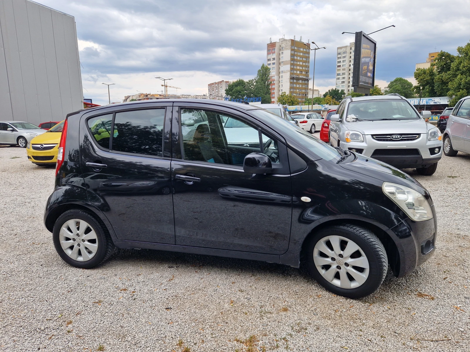 Suzuki Splash 1.0i/климатик/SUMMER SALE, снимка 4 - Автомобили и джипове - 55403191