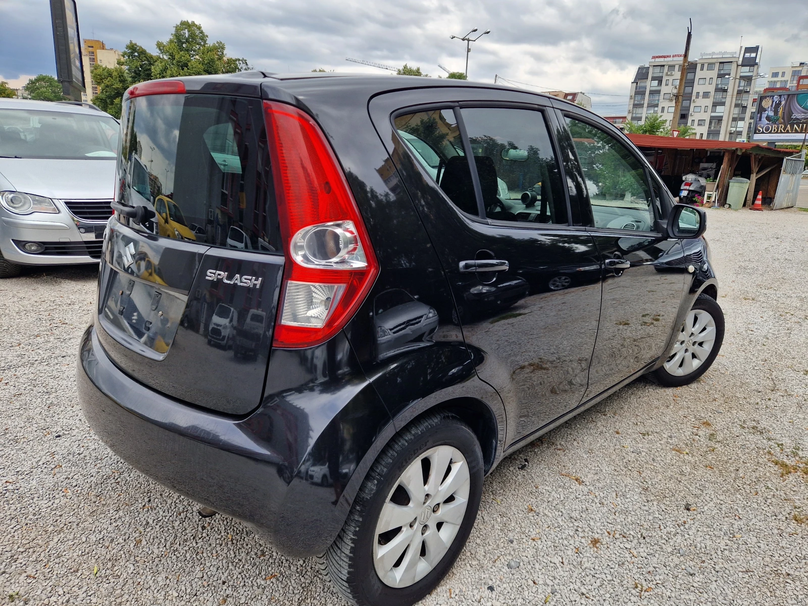 Suzuki Splash 1.0i/климатик/SUMMER SALE, снимка 5 - Автомобили и джипове - 55403191