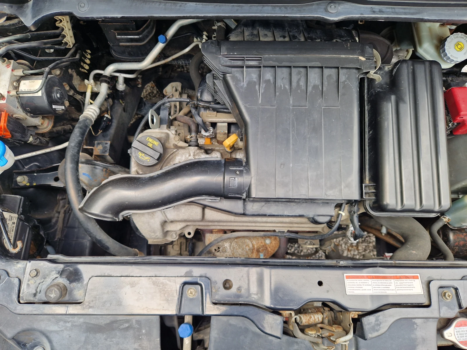 Suzuki Splash 1.0i/климатик/SUMMER SALE, снимка 15 - Автомобили и джипове - 55403191
