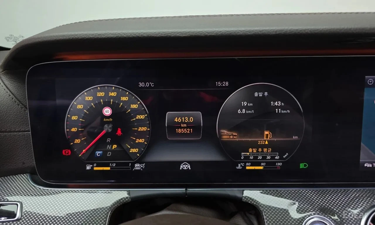 Mercedes-Benz CLS 400 АМГ ПАКЕТ/d/4MATIC/ХЕДЪП/360/ОБДУХ/ДИСТРОНИК, снимка 8 - Автомобили и джипове - 55831877