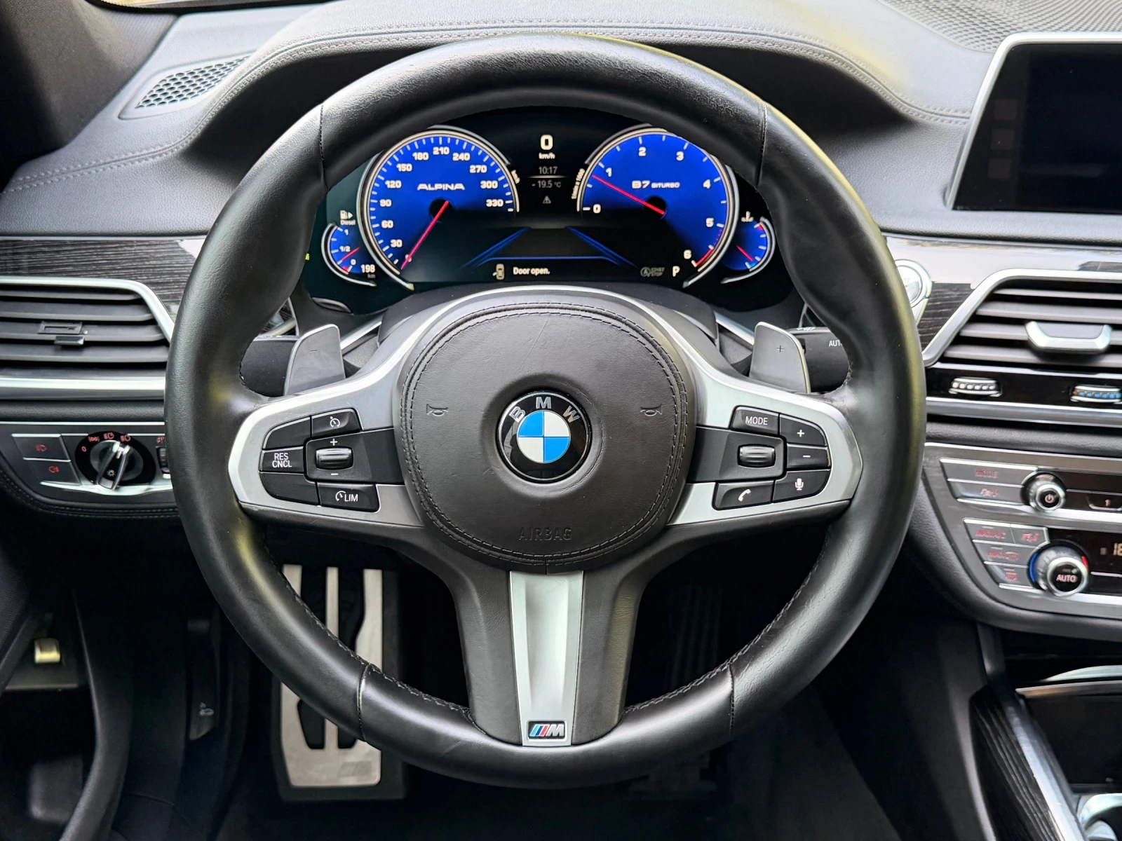 BMW 730 d / M-OPTIC , снимка 12 - Автомобили и джипове - 55885732