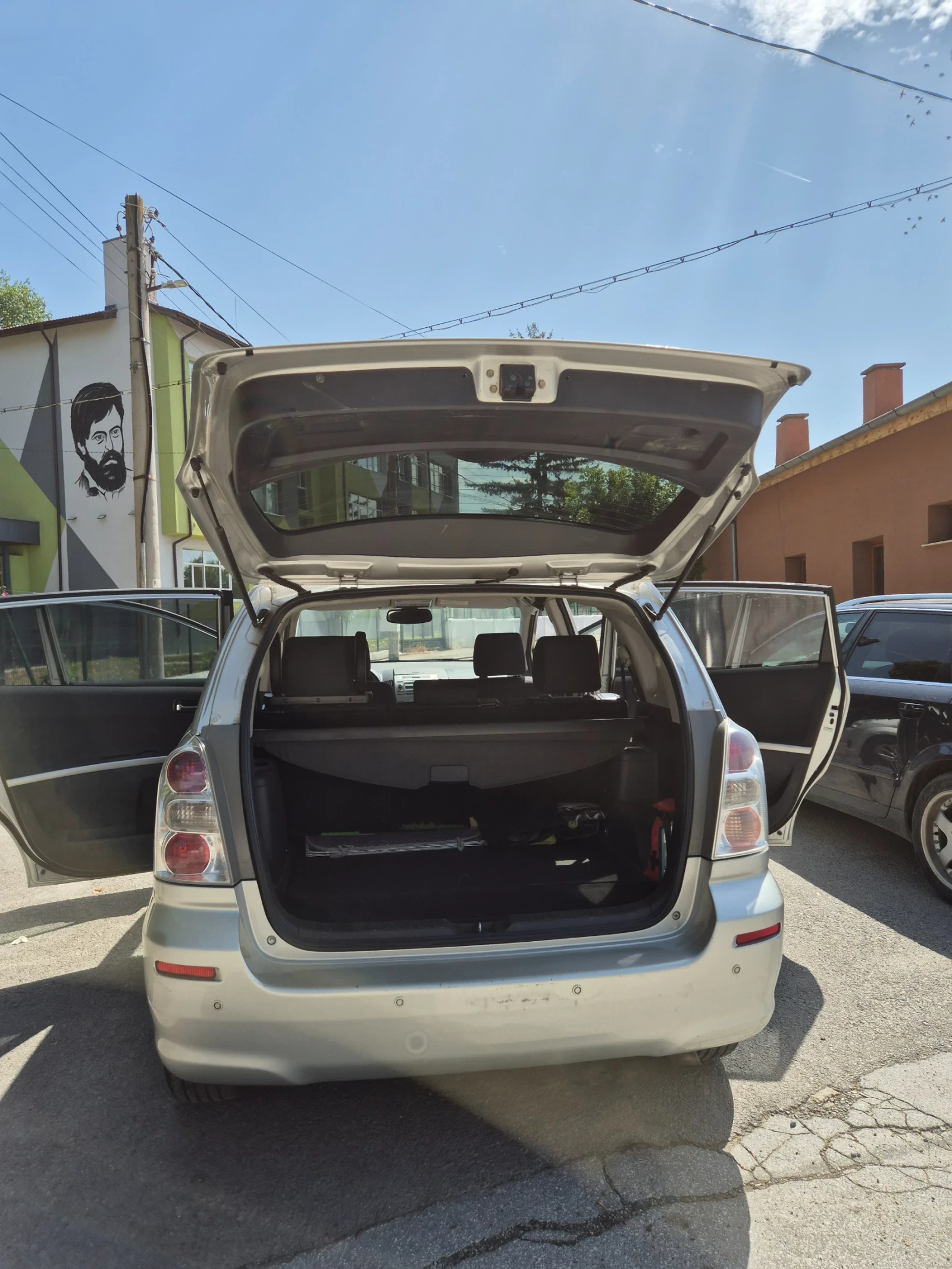 Toyota Verso D4D, снимка 6 - Автомобили и джипове - 56329986