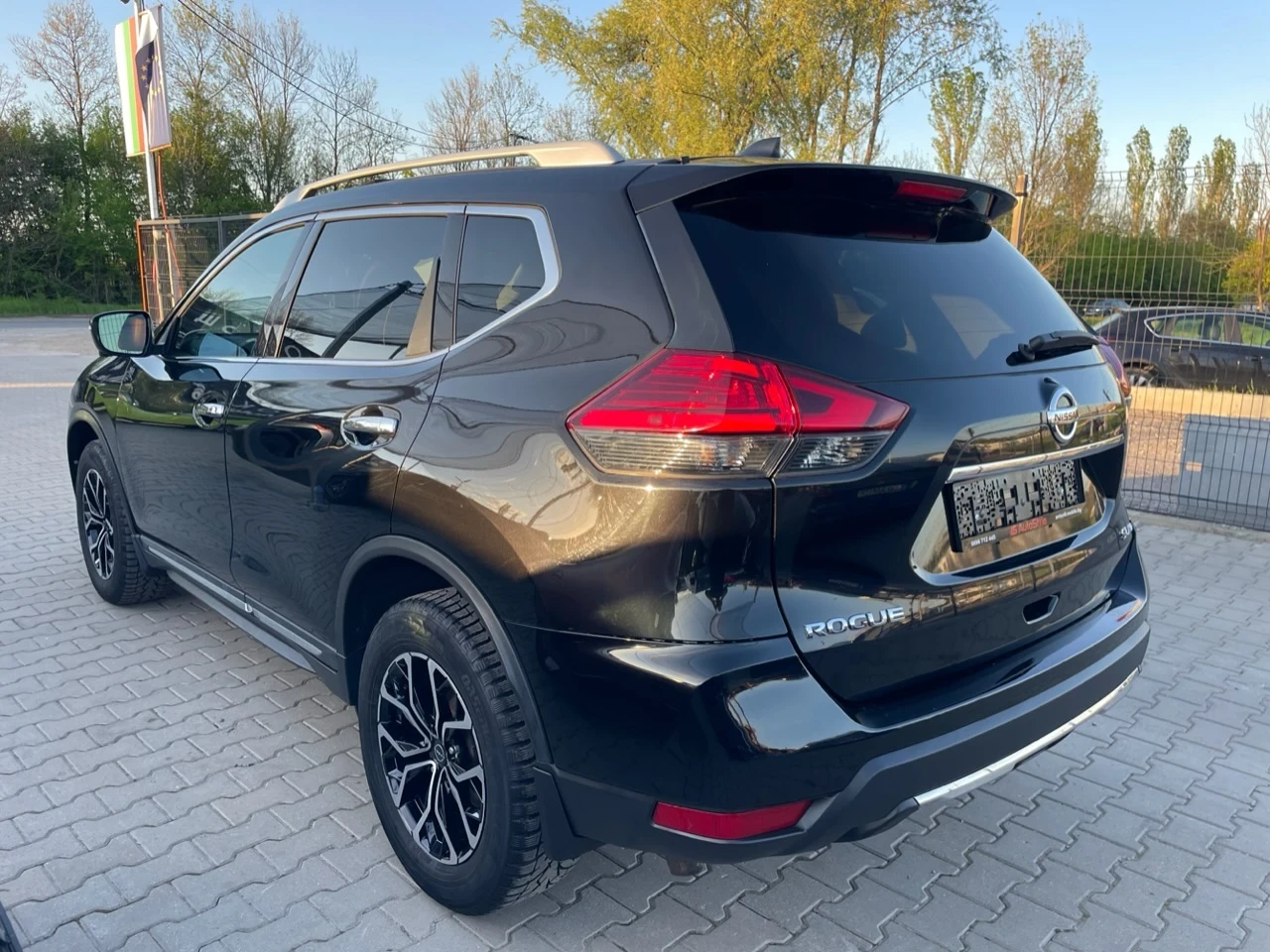 Nissan Rogue 2.5 * AWD* SL* Bose* 360* Панорама* KeylessGo* Dis - изображение 6