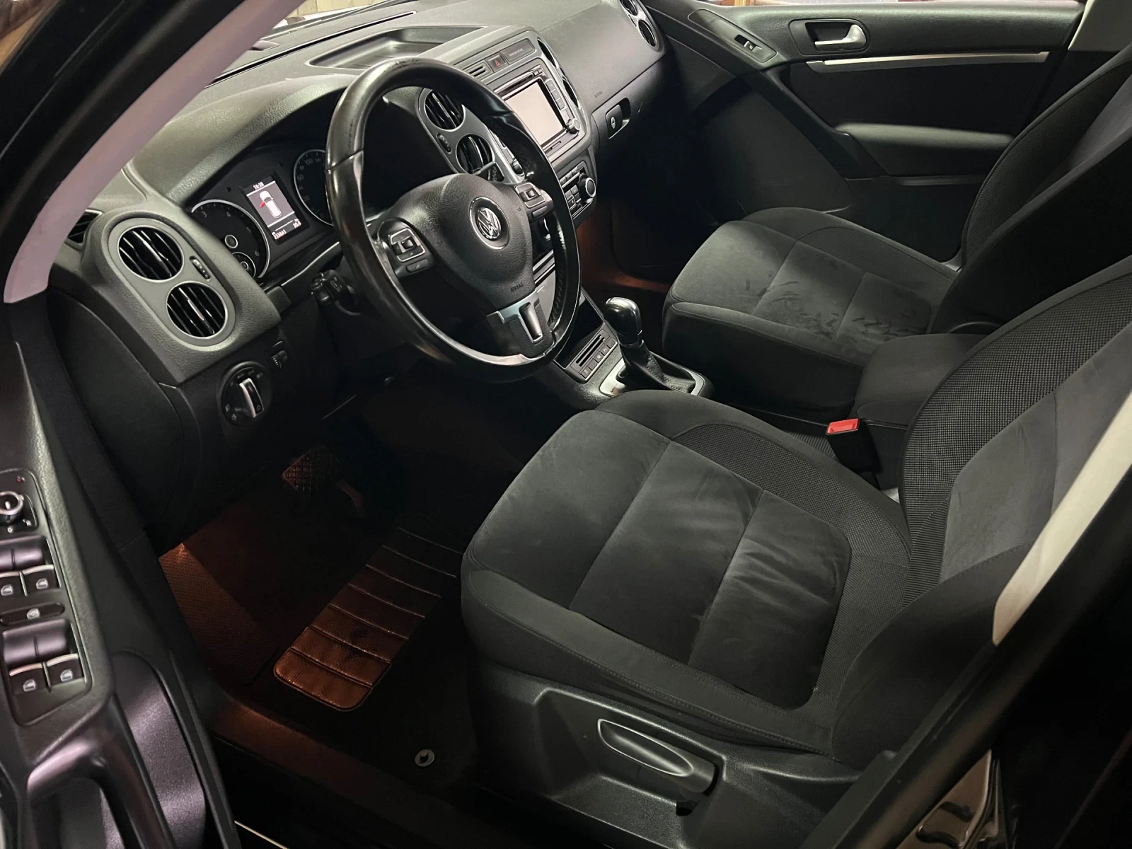 VW Tiguan 2.0TDI* AUT* LED* 100%km* NAVI* MULTI VOLAN* LIZIN - изображение 5