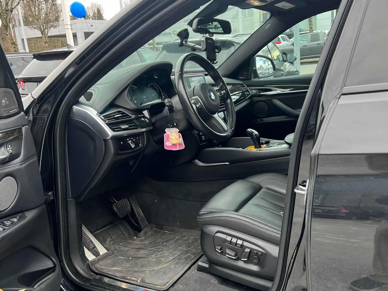 BMW X6 * xDrive35i * CARFAX * ПРЕДСТАВИТЕЛСТВО* ПАНО* HK, снимка 5 - Автомобили и джипове - 53755797