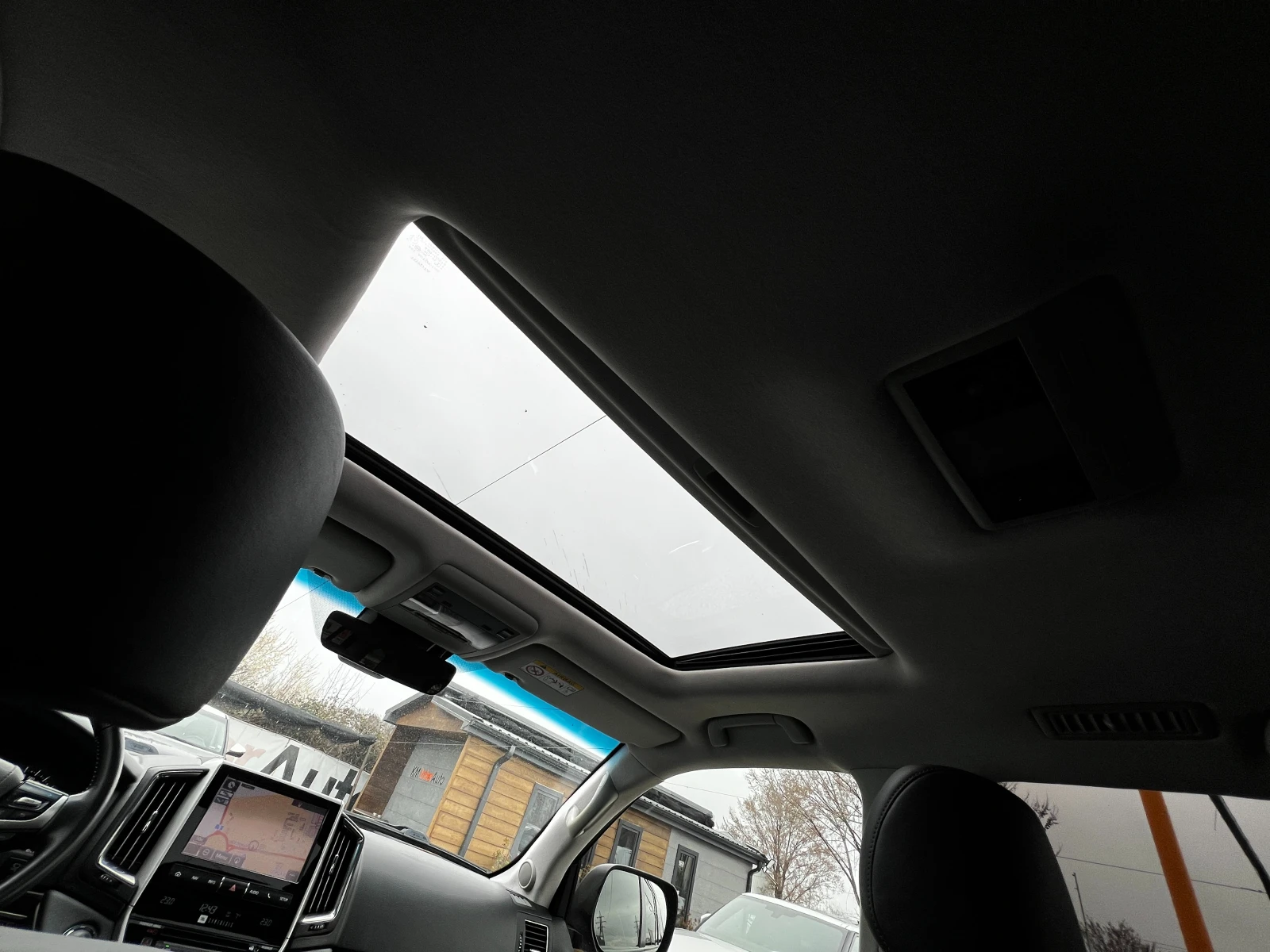 Toyota Land cruiser 4.5-V8 D4D 93000км./FULL, снимка 16 - Автомобили и джипове - 54056996