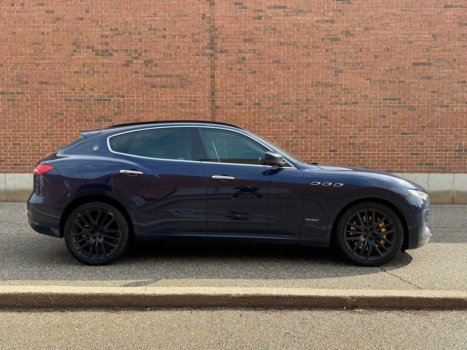Maserati Levante S GranSport АВТО КРЕДИТ, снимка 4 - Автомобили и джипове - 54067549