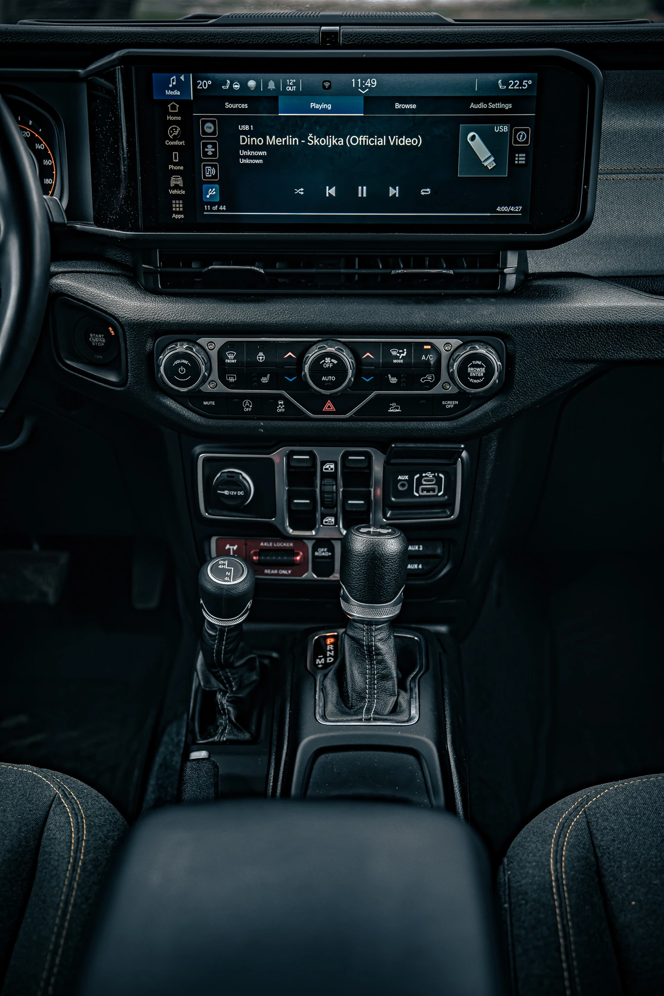 Jeep Wrangler Willys 3.6, снимка 10 - Автомобили и джипове - 54107108