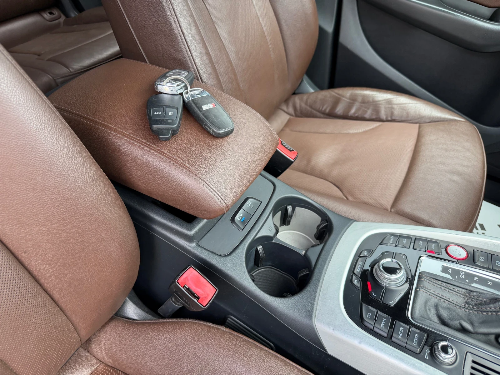 Audi SQ5 btdi 313k 8ZF* Обдухване* CupColder* Памет* ЛИЗИНГ, снимка 14 - Автомобили и джипове - 55951459