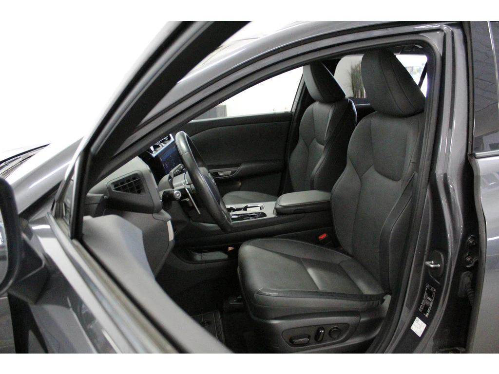 Lexus RZ 450e LED Navi Leather Camera 100%SoH | Mobile.bg � ����������� 3