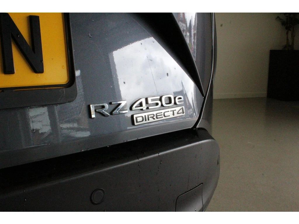 Lexus RZ 450e LED Navi Leather Camera 100%SoH | Mobile.bg � ����������� 12