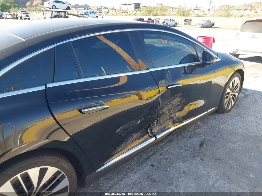 Mercedes-Benz EQE 350 4Matic, снимка 12 - Автомобили и джипове - 56630231
