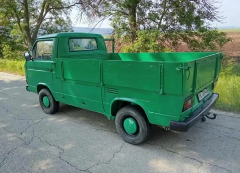 VW Transporter 1.6 турбо, снимка 2 - Бусове и автобуси - 52942302