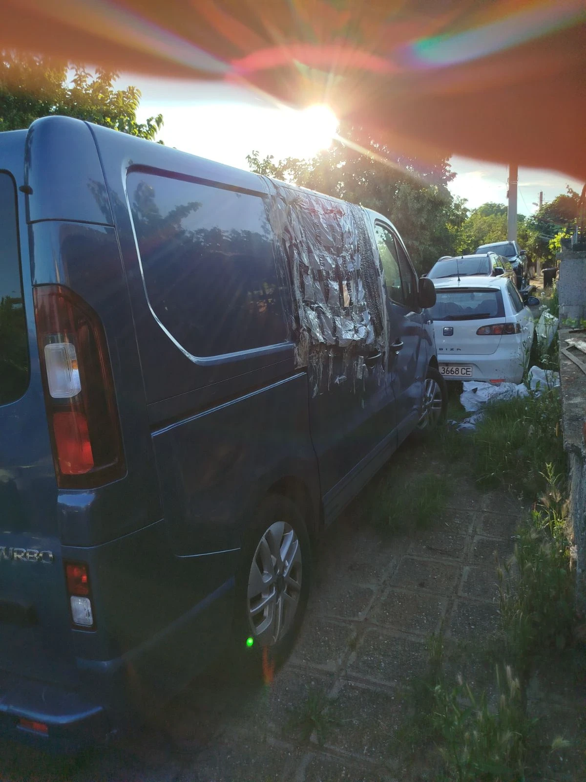 Opel Vivaro 1.6 BITURBO , снимка 4 - Бусове и автобуси - 55043412