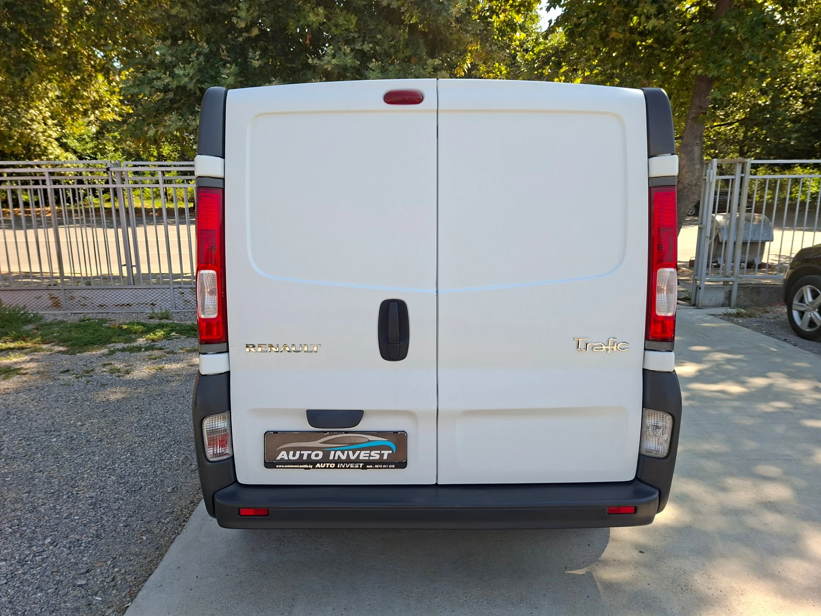 Renault Trafic 2.0/90ks, снимка 6 - Бусове и автобуси - 55485133