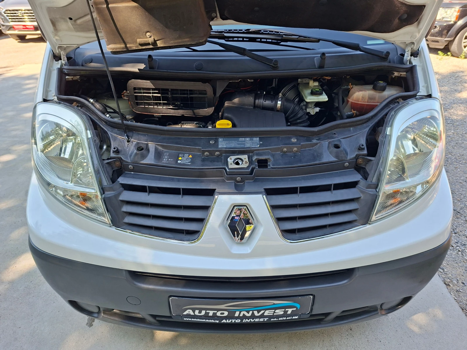 Renault Trafic 2.0/90ks, снимка 17 - Бусове и автобуси - 55485133