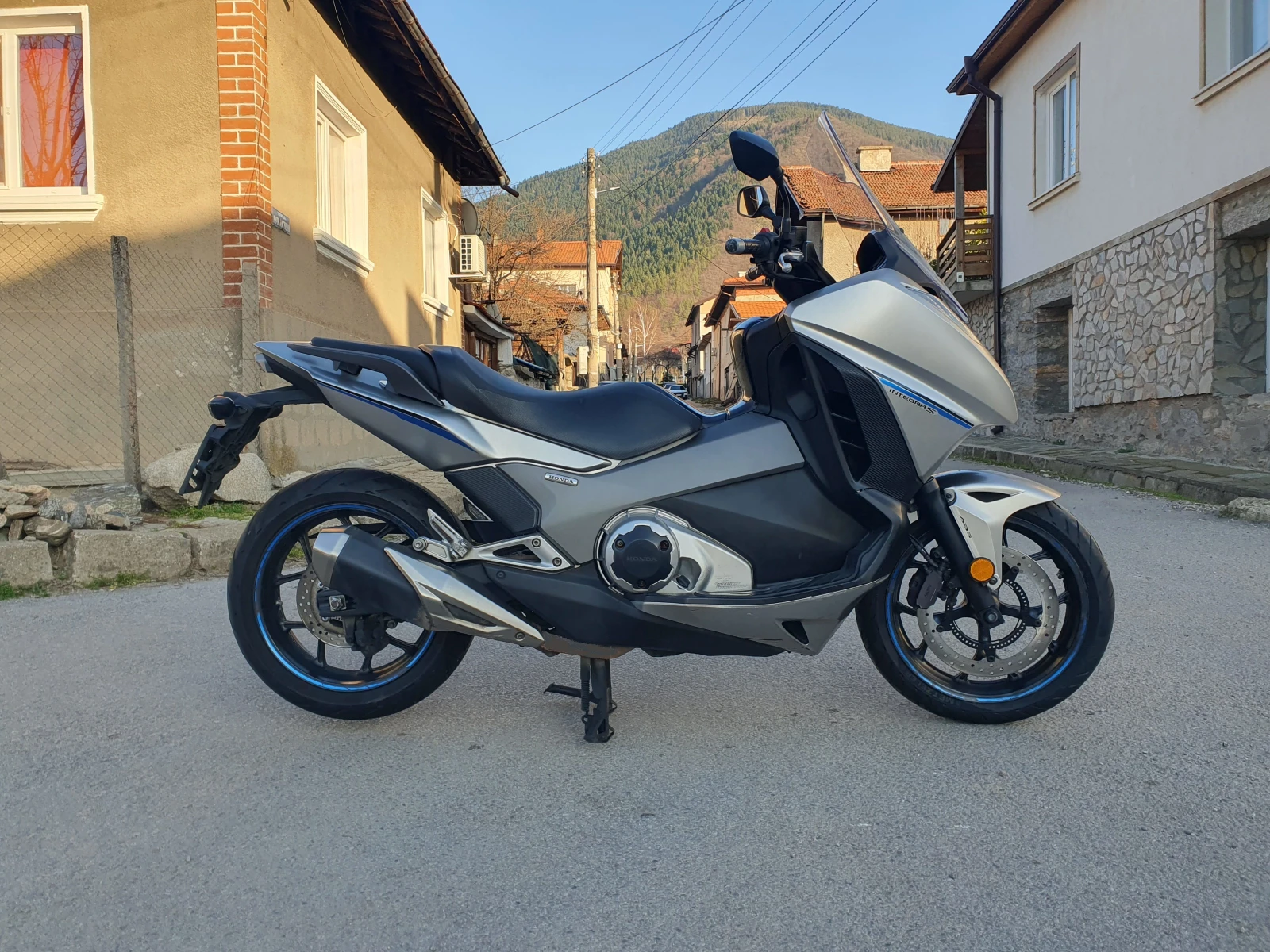 Honda Integra 750i  ABS LED New Face Sport