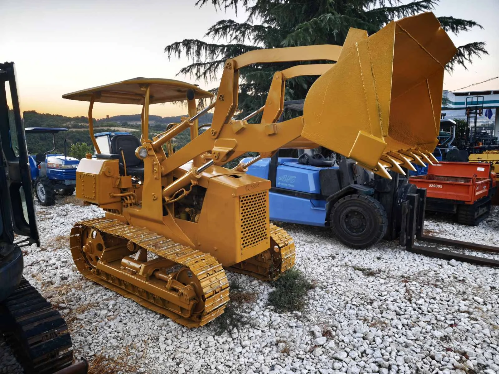 �������� Komatsu ��� ���� JAPAN | Mobile.bg � ����������� 7