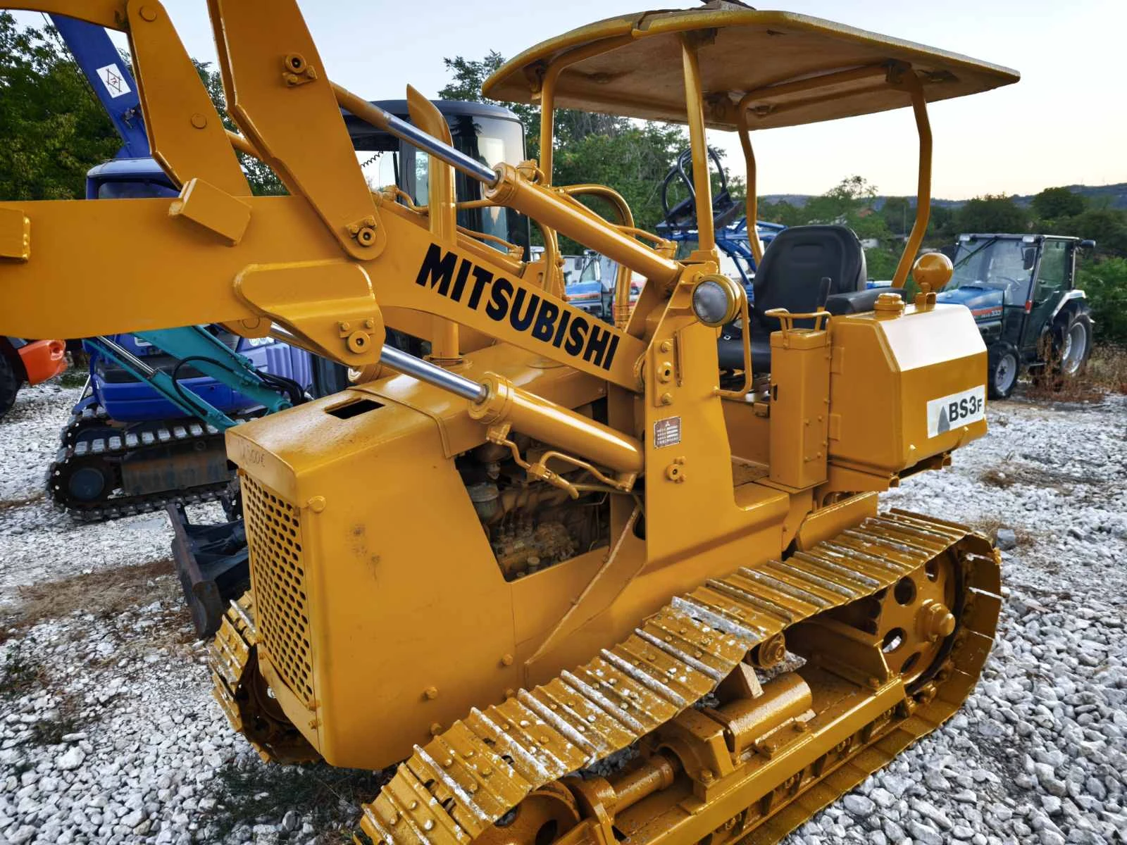 �������� Komatsu ��� ���� JAPAN | Mobile.bg � ����������� 2