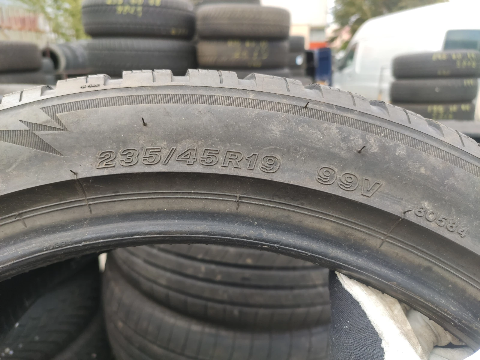  235/45R19 | Mobile.bg   7