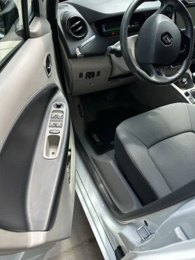 Renault Zoe, снимка 9