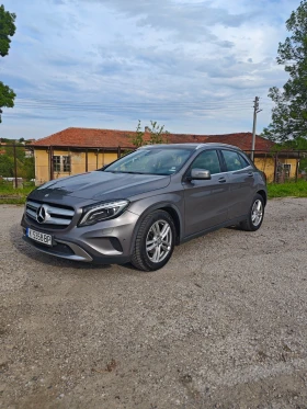 Mercedes-Benz CLA 220, снимка 3