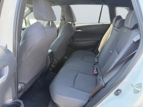Toyota Corolla Cross 2.0HEV/197HP/TEAM-D/CAM/LED/ACC/NAVI/CPLAY/503q, снимка 15