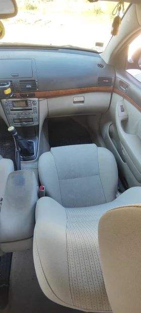Обява за продажба на Toyota Avensis D4D ~6 700 лв. - изображение 9