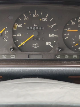 Mercedes-Benz 124, снимка 2