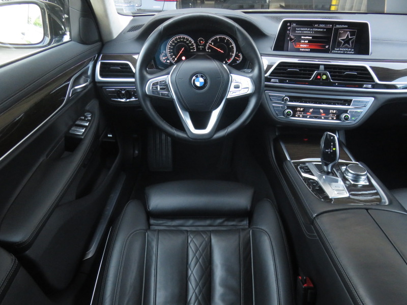BMW 730 d xDrive, Вакуми, Keyless, Mасажи, Nappa, Laser, снимка 6 - Автомобили и джипове - 46406243