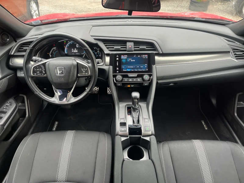 Honda Civic 1.0 Turbo Automat Comfort, снимка 9 - Автомобили и джипове - 47375273