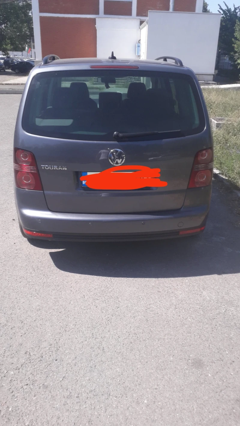 VW Touran, снимка 4 - Автомобили и джипове - 47983169