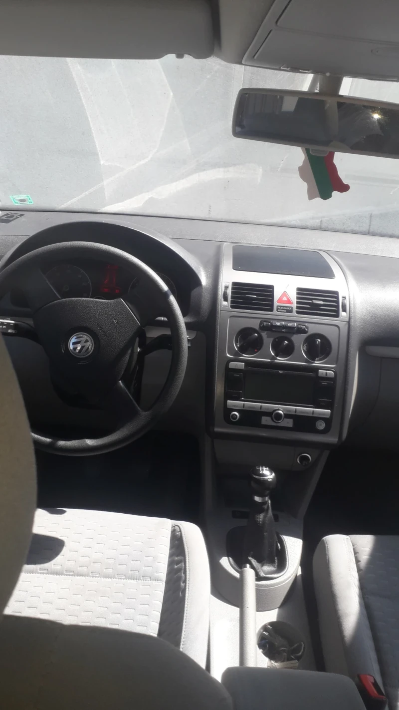 VW Touran, снимка 9 - Автомобили и джипове - 47983169