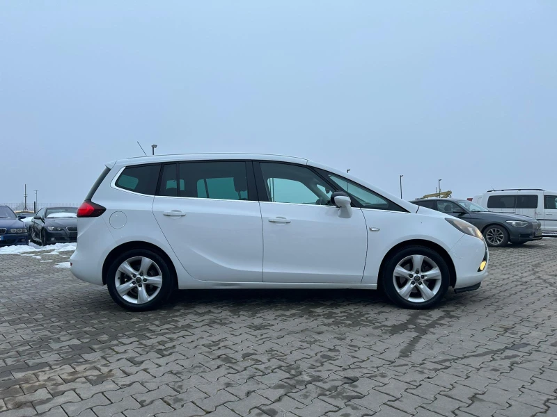 Opel Zafira TOURER 2.0D EURO 5B, снимка 6 - Автомобили и джипове - 48719692