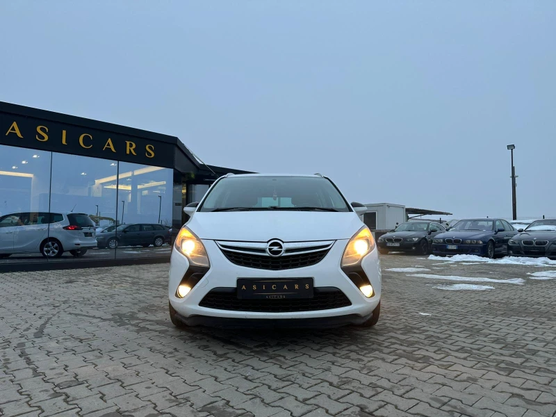 Opel Zafira TOURER 2.0D EURO 5B, снимка 8 - Автомобили и джипове - 48719692