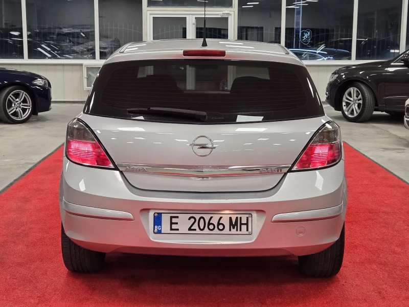 Opel Astra 1.7 CDTI 125кс / 6 скорости / Топ състояние , снимка 5 - Автомобили и джипове - 49509965