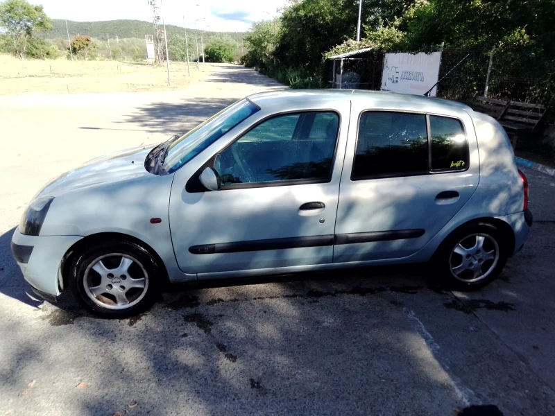 Renault Clio, снимка 2 - Автомобили и джипове - 52564038