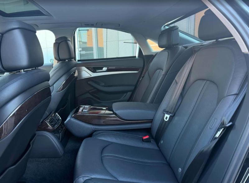 Audi A8, снимка 8 - Автомобили и джипове - 52392370