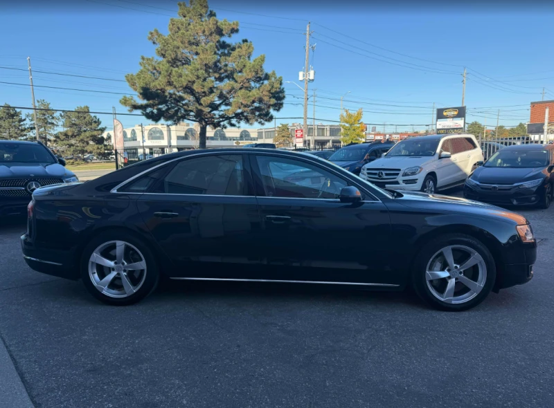 Audi A8, снимка 3 - Автомобили и джипове - 52392370