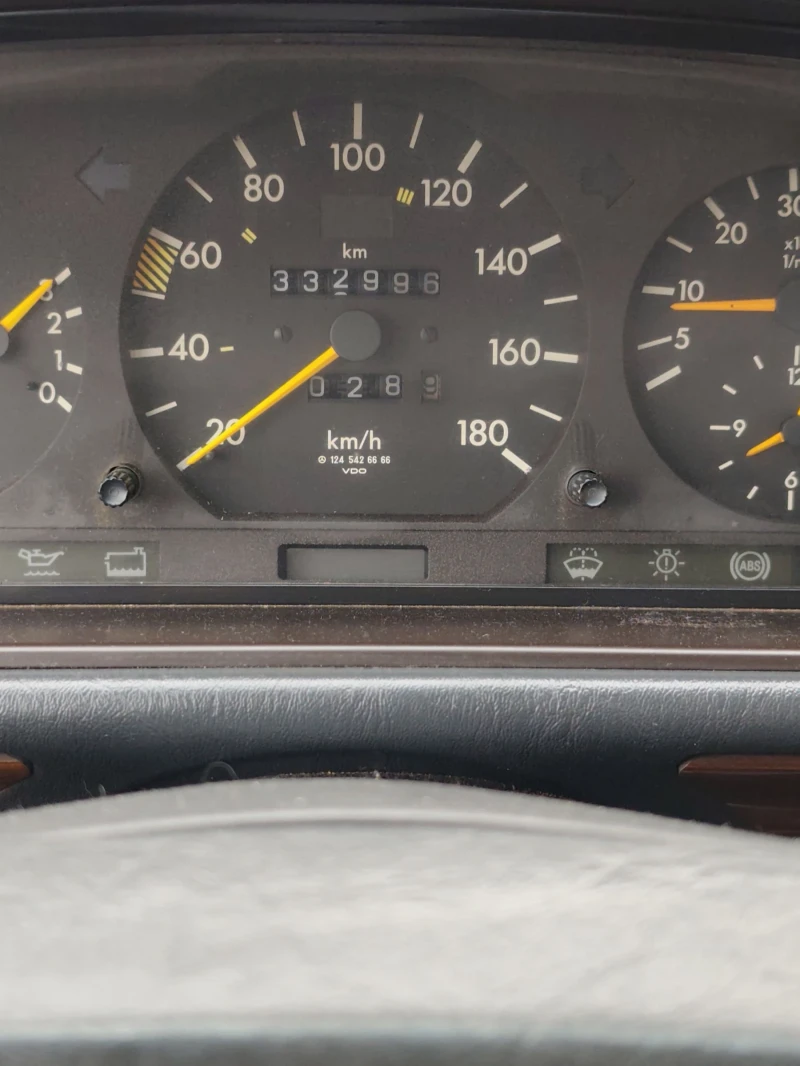 Mercedes-Benz 124, снимка 2 - Автомобили и джипове - 52590084