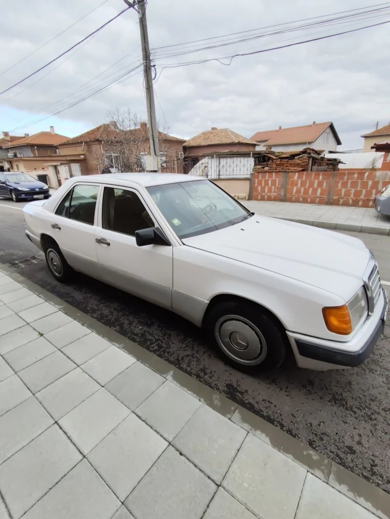 Mercedes-Benz 124, снимка 7 - Автомобили и джипове - 52590084